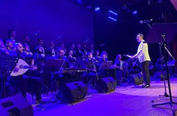 Sağlık çalışanları hayatını kaybeden meslektaşlarının çocuklarına eğitim desteği için konser verdi