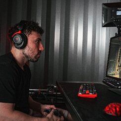 SteelSeries, FaZe Clan’ın En İyi Oyun Ekipmanlarını Sunar