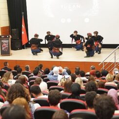 Türk Dünyası Sineması İzmir'de Ege Üniversitesi ev sahipliğinde bir araya geldi “Uluslararası Turan Film Festivali" başladı