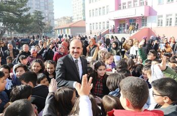 Başkan Altay LGS’ye Girecek Öğrencilere Başarılar Diledi