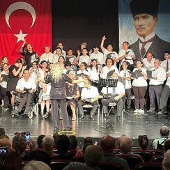 Bizim Ev katılımcılarından muhteşem konser