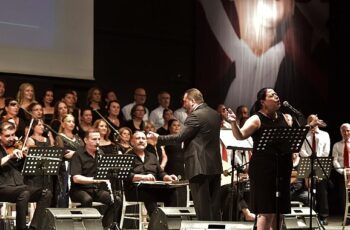 Bornova’da coşku dolu Türk Sanat Müziği Konseri