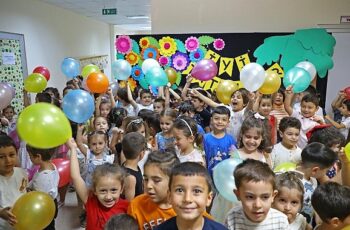 Büyükşehir kreşlerinde karne sevinci