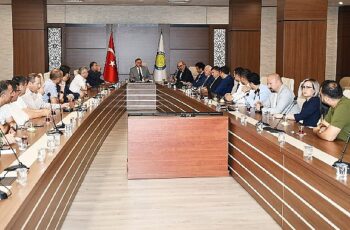 Harran Üniversitesinde TÜBİTAK Destekli TÜMTÜRKÇE Projesinin Tanıtım ve Değerlendirme Toplantısı Yapıldı