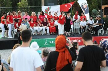 Karşıyaka’nın engel tanımayan gençlerinden renkli gösteriler