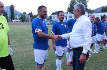 Kemer’de Masterler Futbol Turnuvası