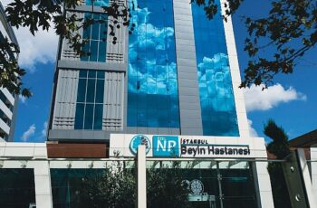 NPİSTANBUL Hastanesi 5. kez yenilenen JCI Akreditasyon Belgesini aldı