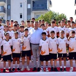 Seferihisar Belediyesi Yaz Spor Okulları, 11 ayrı branşta çocuklar ve yetişkinler ile buluşmaya hazırlanıyor