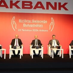 Akbank, İş Dünyasının Liderleriyle Birlikte Geleceği Şekillendirmeye Devam Ediyor