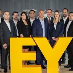 EY Türkiye yeni şirket ortaklarıyla rekor büyümeye imza atıyor