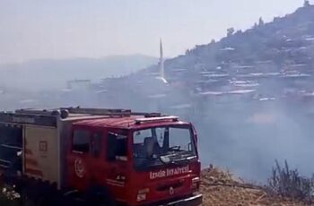 İzmir İtfaiyesi kentin dört bir yanında yangınlarla mücadele ediyor