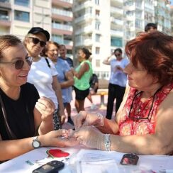 Konak’ın parklarında sağlık var: Önce spor sonra tarama