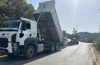 Milas Belediyesi ilçemizin farklı bölgelerinde yoğun çalışmalar gerçekleştiriyor.