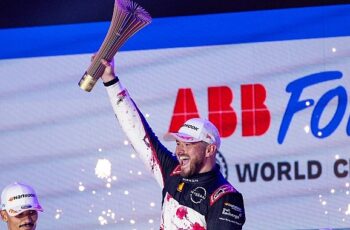 Nissan Formula E Takımı 2023/24 ABB FIA Formula E sezonunu zaferle noktaladı