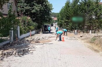 Turizm bölgelerinde parke yollar yenilendi