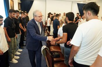 Azerbaycan Devlet Tarım Üniversitesi öğrencilerinden Rektör Budak’a ziyaret