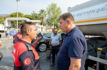 Başkan Tugay yangının etkilediği bölgelerde incelemelerde bulundu