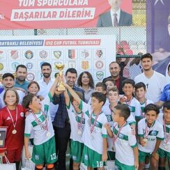 Bayraklı’daki futbol turnuvasında muhteşem final