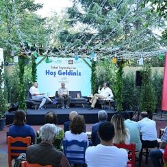 Beylikdüzü Sahaf Söyleşilerinde Homeros ve İlyada Konuşuldu