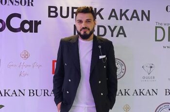 Burak Akan’dan yaza veda partisi