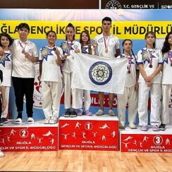 Büyükşehir Belediyesi Sporcularından Taekwondo Şampiyonaları’nda Büyük Başarı