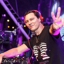 Dünyaca ünlü DJ Tiësto yarın İstanbul’da sahne alıyor!