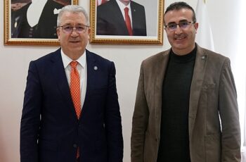 Egeli akademisyen Prof. Dr. Yıldırım ve ekibi ‘Zeybek Değneği’ni literatüre kazandırdı