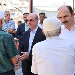 Konya Büyükşehir Belediye Başkanı Uğur İbrahim Altay ve Selçuklu Belediye Başkanı Ahmet Pekyatırmacı, Şeyh Şamil Mahallesi Kevser Camii’nde mahalle sakinleriyle bir araya geldi.