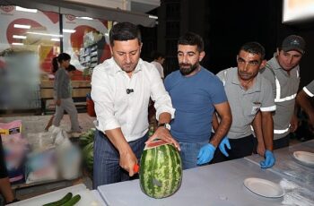 Nevşehir Belediye Başkanı Rasim Arı, Cevher Dudayev Mahallesi’nde vatandaşlarla bir araya geldi.