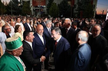 Nevşehir Belediye Başkanı Rasim Arı, Nevşehir’in Hacıbektaş ilçesinde düzenlenen Hacı Bektaş Veli’yi Anma Etkinlikleri’ne katıldı.