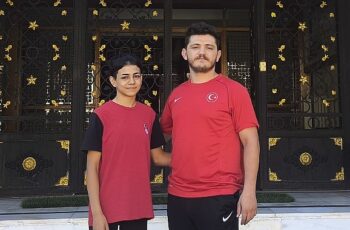 Nevşehir Belediyesi sporcusu Liva Nur Çelik, Ürdün’de düzenlenecek olan U17 Kadınlar Güreş Dünya Şampiyonası’nda ay yıldızlı forma ile ülkemizi temsil edecek