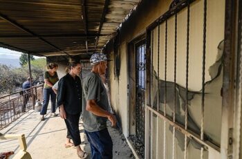 Öznur Tugay’dan yangından etkilenen vatandaşlara geçmiş olsun ziyareti  Yangının yaraları birlikte sarılacak