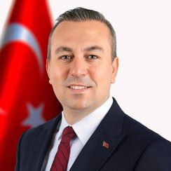 Sivas Belediye Başkanı Dr. Adem Uzun, 30 Ağustos Zafer Bayramı münasebetiyle bir mesaj yayınladı.