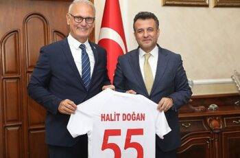 THF Başkanı Kılıç: “Hentbolu Türkiye’nin dört bir yanına yaymayı hedefliyoruz”