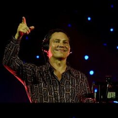 Tiësto, İstanbul’da on binlerle buluştu!