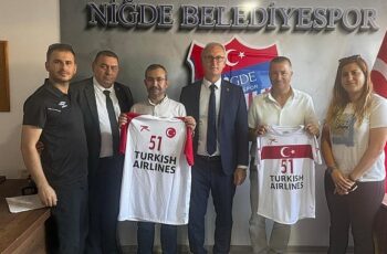 Türkiye Hentbol Federasyonu Başkanı Uğur Kılıç Niğde’de hentbol için önemli temaslarda bulundu