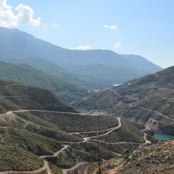 Alanya Dim grup yolunda asfalt hazırlığı