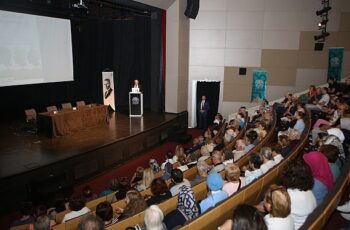 “Alzheimer hastalığı toplumsal bir sorun”