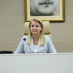 Bakırköy Belediyesi’nden Emeklilere ve Öğrencilere Yardım Kararı