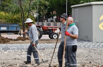 Başkan Topaloğlu park çalışmasını inceledi