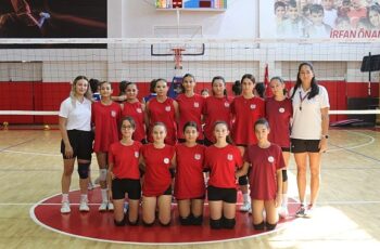 Bayraklı’da 9 Eylül voleybol turnuvası