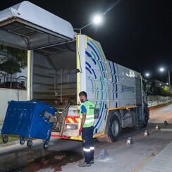 Buca’nın en büyük hastanesinde temizlik çalışması