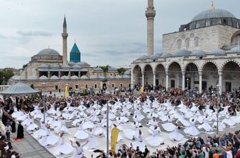 Dünyayı Konya’da Buluşturan 21. Mistik Müzik Festivali Coşkuyla Başladı