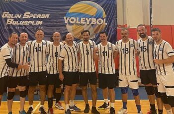 EÜ Voleybol Takımı Kamu Spor Oyunları 2024 turnuvasında yarı finale yükseldi