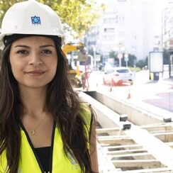 Girne Caddesi’ndeki yağmur suyu mazgalları yenileniyor