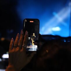 Güzelbahçe’nin Kurtuluş Coşkusu Buray konseri’yle Yaşandı