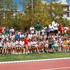 Karşıyakalı çocuklar atletizm şenliğinde buluştu