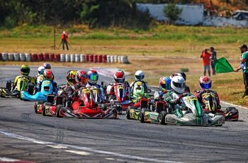 Karting 4. Ayakta Nefes Kesen Mücadele Yaşandı