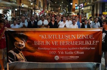 Kemalpaşa’da kurtuluşun 102’nci yılı kutlandı