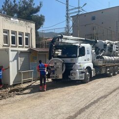 Konya Büyükşehir Osmaniye’de Depremde Oluşan Altyapı Hasarlarını Onarıyor